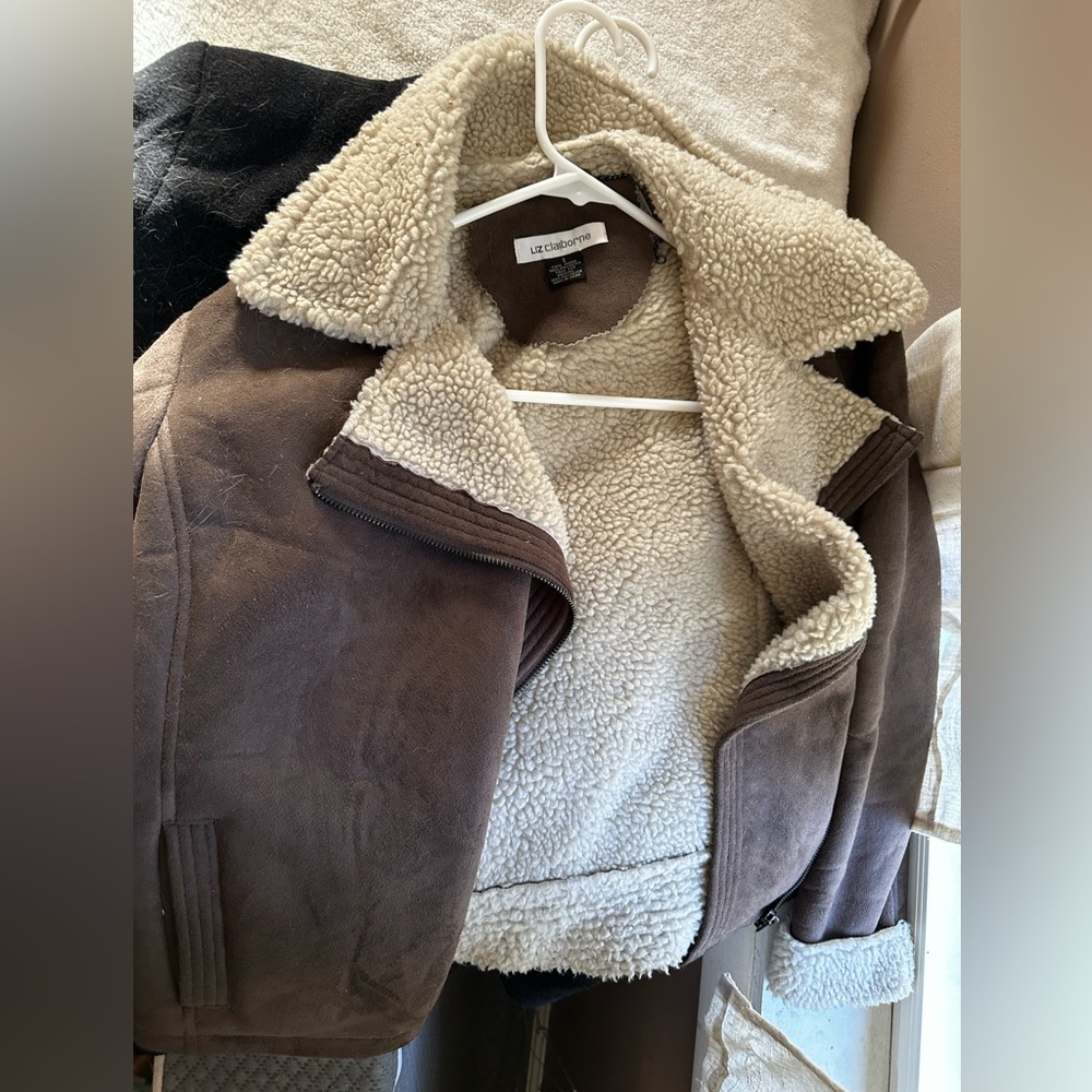 Liz Claiborne Sherpa lines afraid Suede jacket